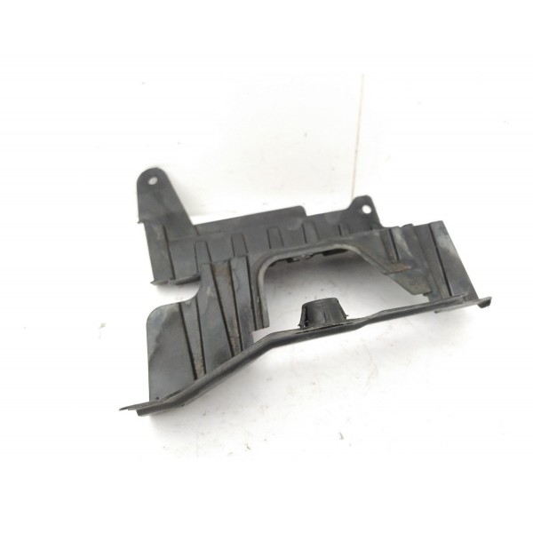 Suporte Esquerdo Radiador Suzuki Grand Vitara 2011 2012