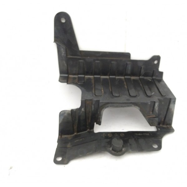 Suporte Esquerdo Radiador Suzuki Grand Vitara 2011 2012