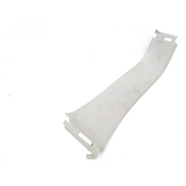 Acabamento Coluna Traseira Esquerda Suzuki Grand Vitara 2012