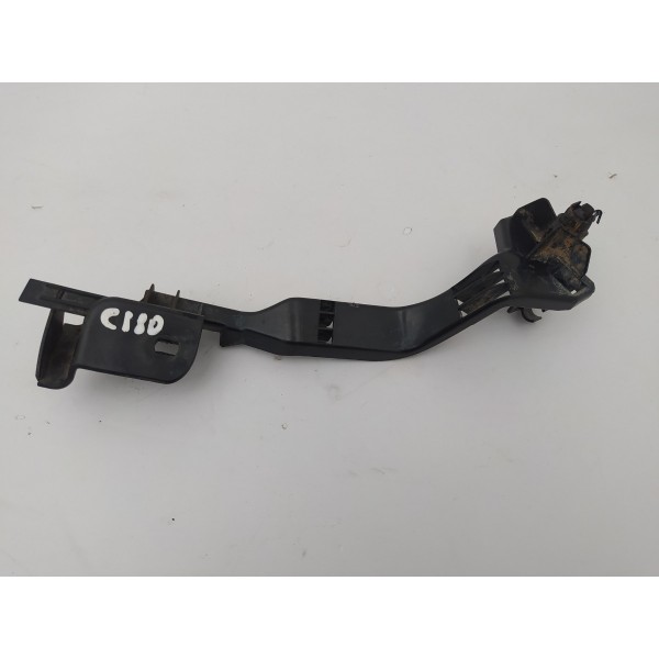 Suporte Abs Dianteiro Direito Mercedes C180 2016