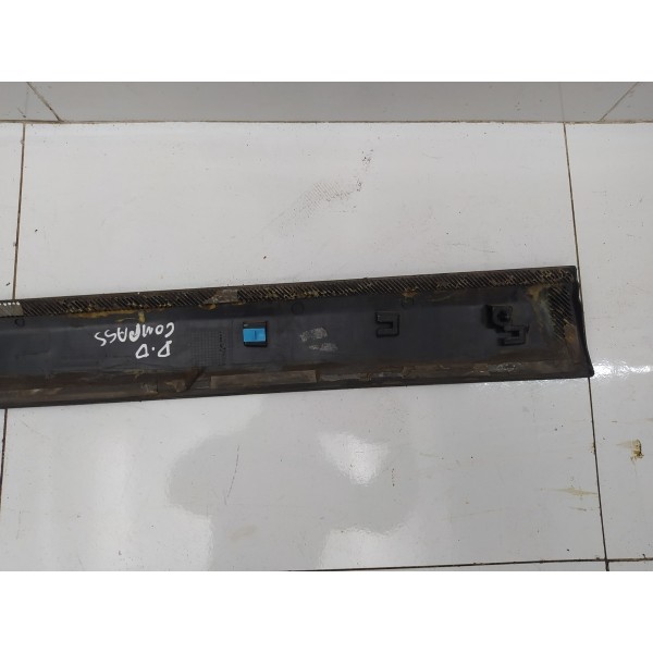 Moldura Friso Porta Dianteira Direita Jeep Compass 2018