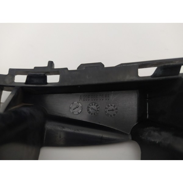 Guia Parachoque Traseiro Esquerdo Mercedes Benz C180 2016