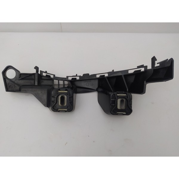 Guia Parachoque Traseiro Esquerdo Mercedes Benz C180 2016