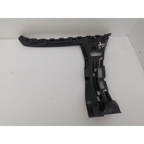 Suporte Guia Parachoque Traseiro Esquerdo C180 2016