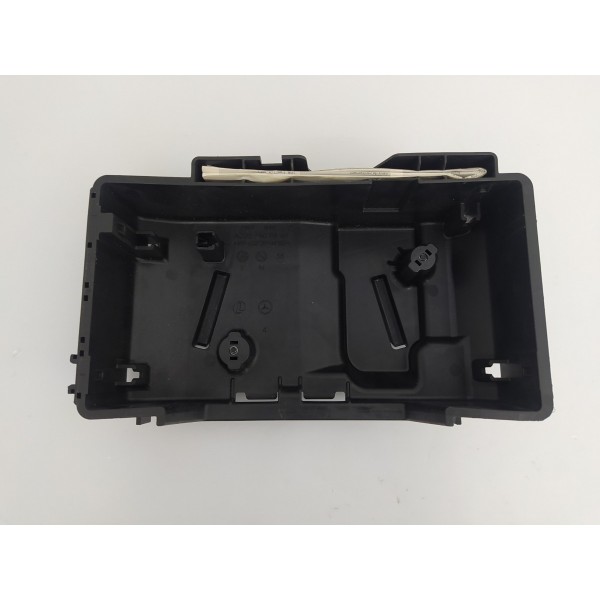 Suporte Base Caixa Fusível Mercedes C180 2016