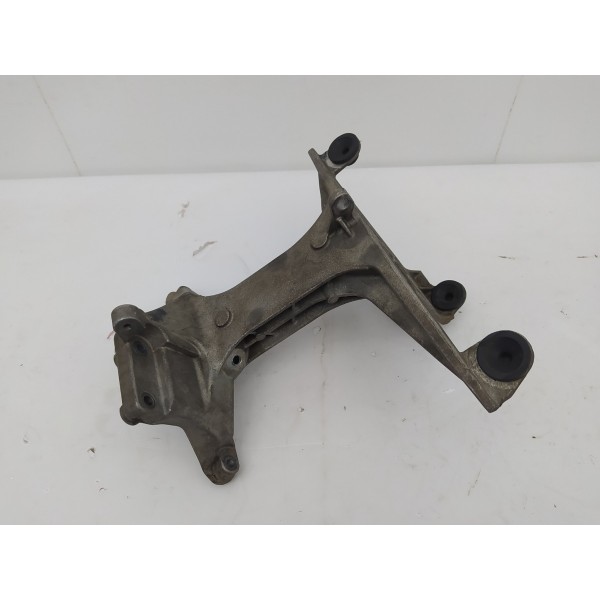 Suporte Intercooler Mercedes Benz C180 1.6 2016 A2740981439