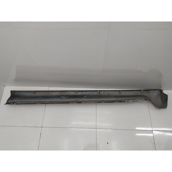 Spoiler Lateral Direito Mitsubishi Pajero Full 2003