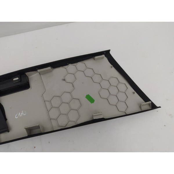 Acabamento Coluna Esquerda Cinto C180 2016 A2056900930