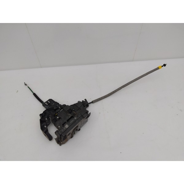 Fechadura Porta Dianteira Direita Mercedes Benz C180 2016