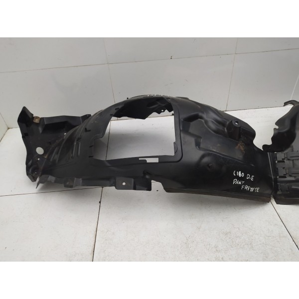 Parabarro Dianteiro Esquerdo Mercedes Benz C180 2016