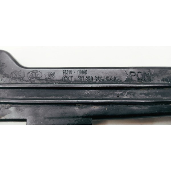 Suporte Guia Direito Parachoque Dianteiro Kia Carens 2008