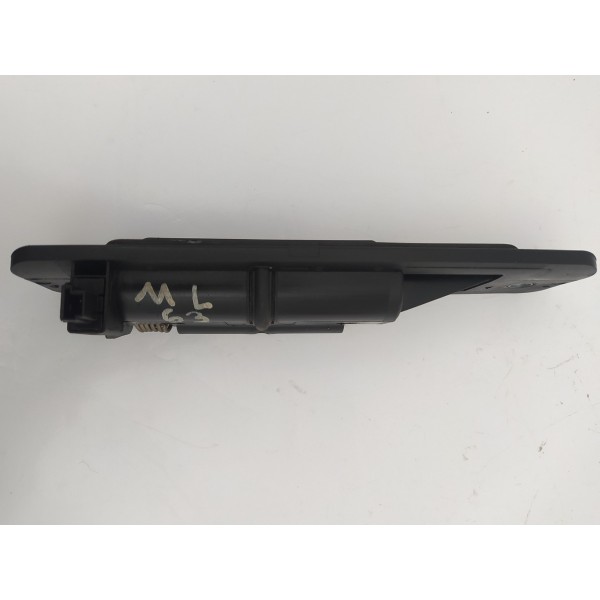 Botão Maçaneta Abertura Tampa Traseira Ml 63 Amg 2010