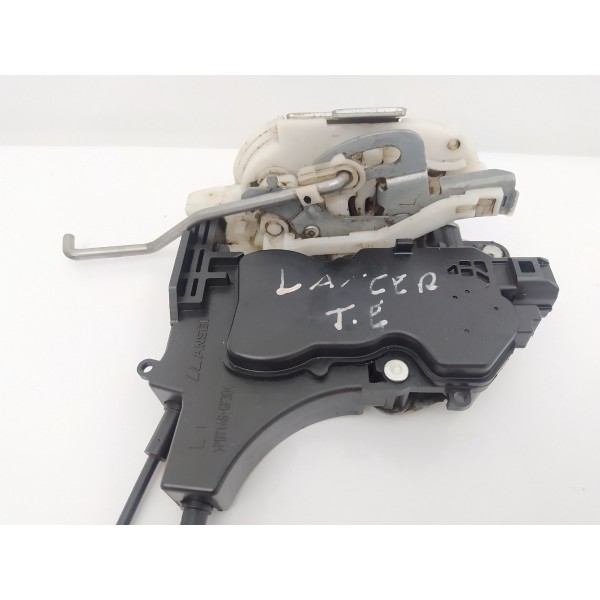 Fechadura Porta Traseira Esquerda Mitsubishi Lancer 2014