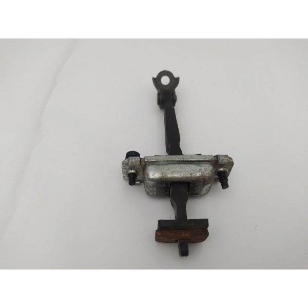 Limitador Porta Dianteira Esquerda Hyundai I30 2014 2015