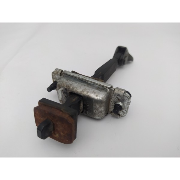 Limitador Porta Dianteira Esquerda Hyundai I30 2014 2015