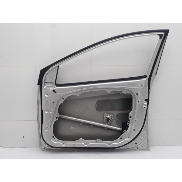 Porta Dianteira Direita Hyundai I30 2014 2015 Detalhe