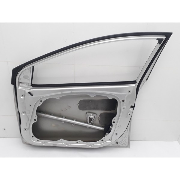 Porta Dianteira Direita Hyundai I30 2014 2015 Detalhe