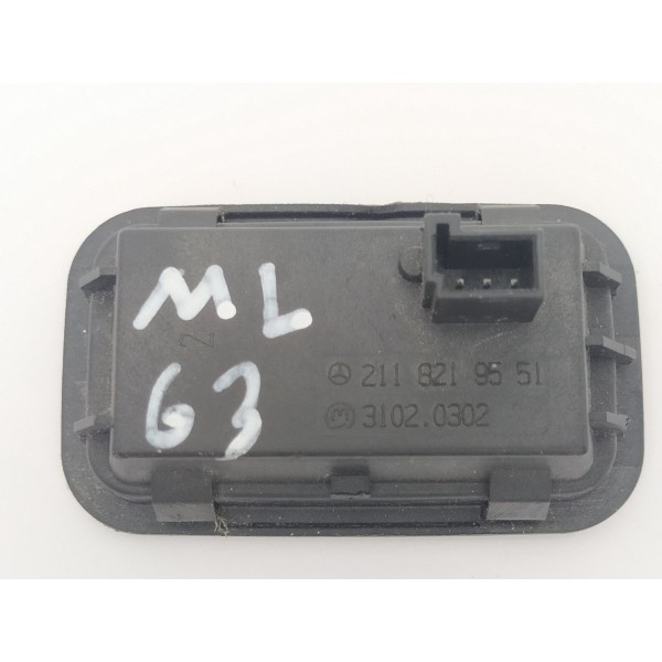 Botão Abertura Tampa Traseira Ml 63 2009  2010 2118219551