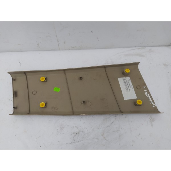 Acabamento Coluna Esquerda Land Rover Discovery 4 2011