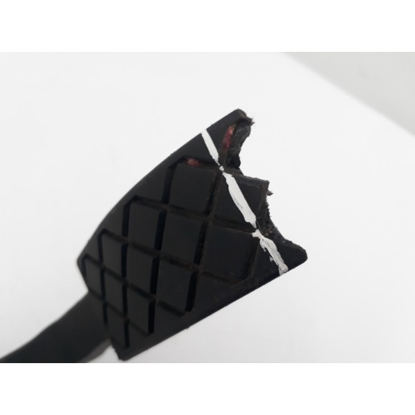 Pedal Acelerador Volkswagen Golf Com Detalhe 6q1723503e