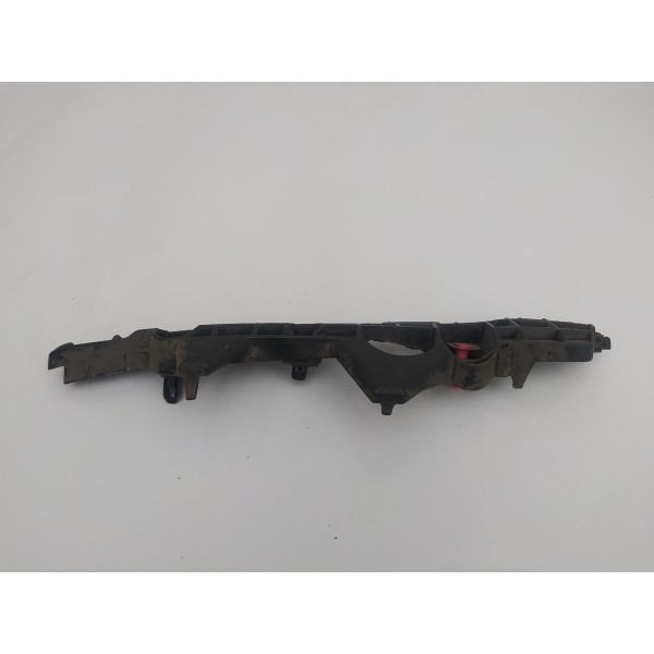 Guia Direito Parachoque Traseiro Toyota Rav4 2013