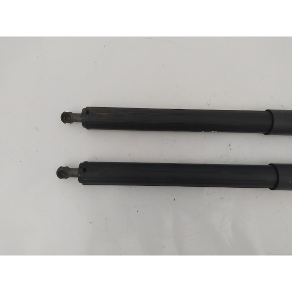 Par Amortecedor Tampa Traseira Bmw 535i Gt 2012