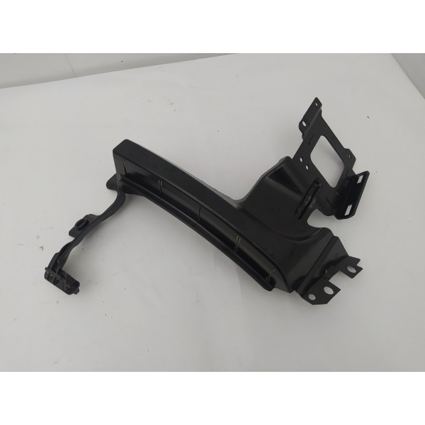 Guia Esquerdo Parachoque Traseiro Range Rover Evoque 2012