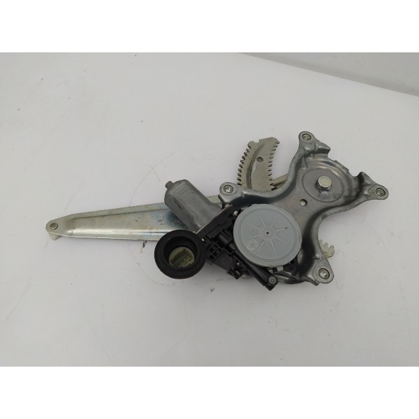 Máquina Vidro Traseira Esquerda Toyota Rav4 2013