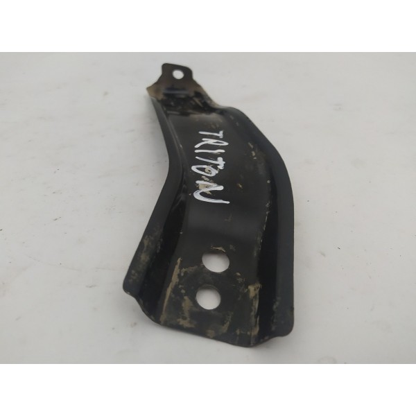 Suporte Dianteiro Direito Alma Parachoque L200 Triton 2013