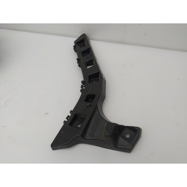 Suporte Guia Esquerdo Parachoque Traseiro Ford Fusion 2016
