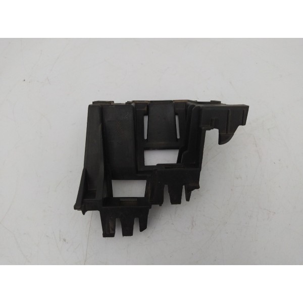 Guia Direito Parachoque Traseiro Vw Jetta 2014 5c6807394a