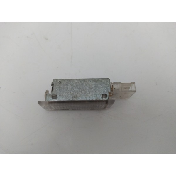 Lanterna Luz Interna Porta Luvas Vw Jetta 2013 2014 Unidade