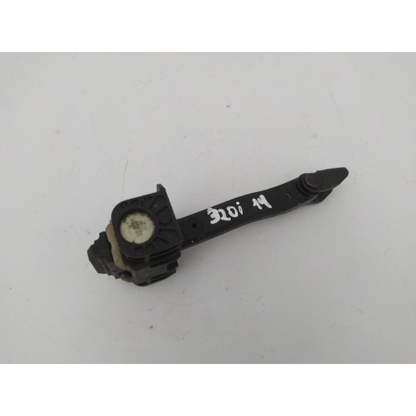 Limitador Porta Dianteira Esquerda Bmw 320i 2014