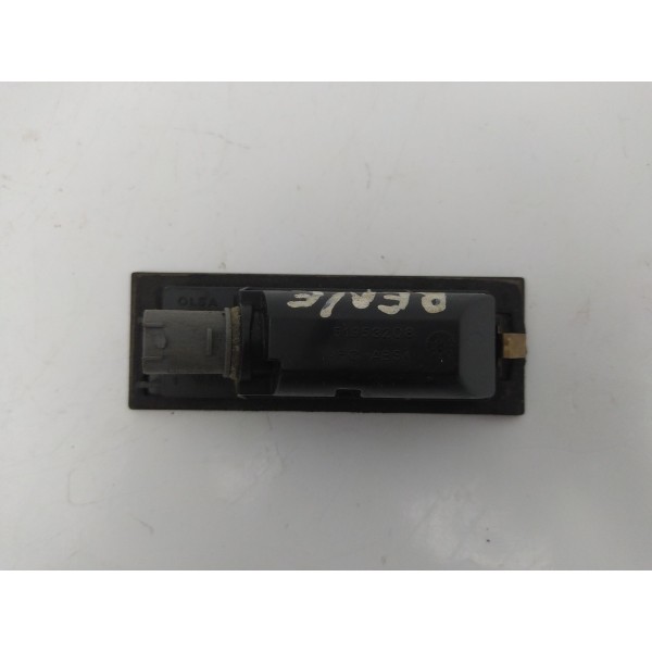 Lanterna Luz Placa Tampa Traseira Jeep Renegade 2016 Un