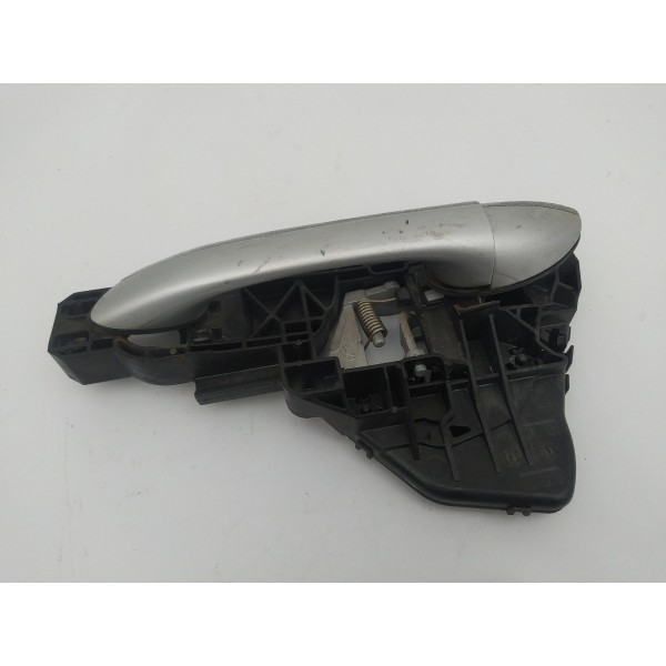 Maçaneta Externa Traseira Esquerda B180 B200 2010
