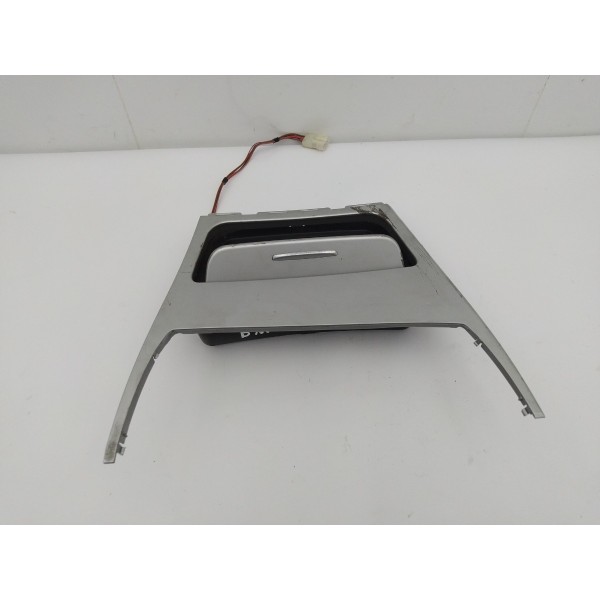 Porta Treco Objeto 12v Bmw 120i 2009 2010 Detalhe