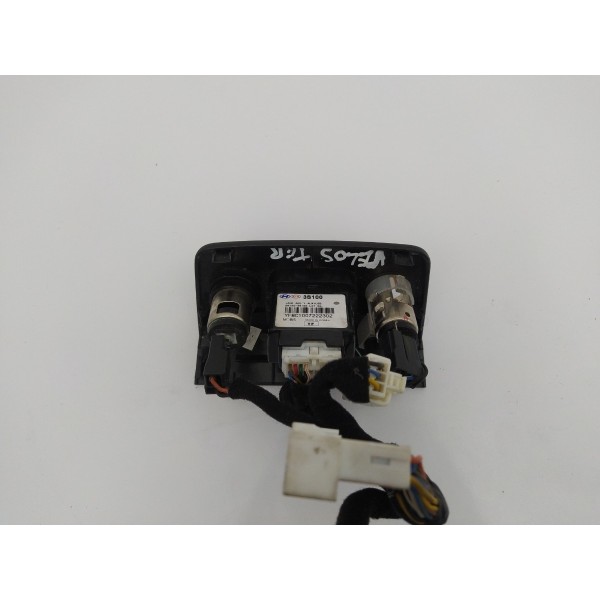 Acendedor 12v Usb Aux Hyundai Sonata 2012 961203s100