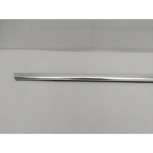 Pestana Externa Traseira Esquerda Vw Passat Variant 2014