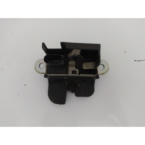 Fechadura Tampa Traseira Volkswagen Golf 2014