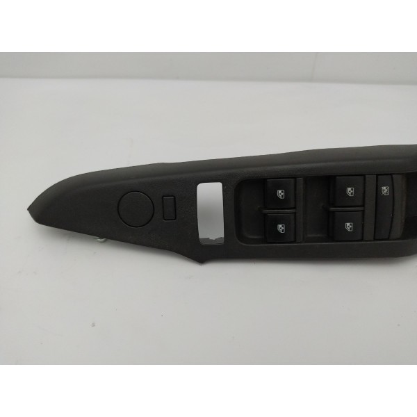 Botão Comando Vidro Dianteiro Esquerdo Gm S10 2018