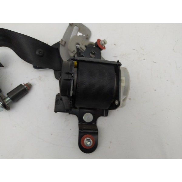 Cinto Segurança Traseiro Direito Ssangyong Korando 2011