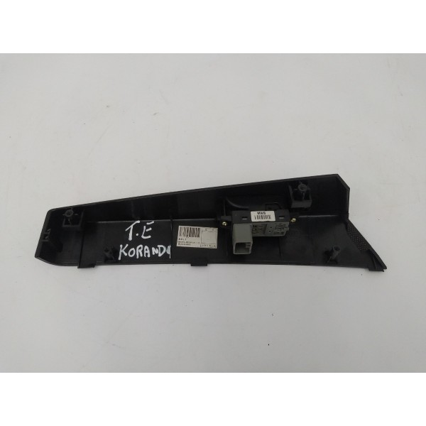 Botão Comando Vidro Traseiro Esquerdo Ssangyong Korando 2011