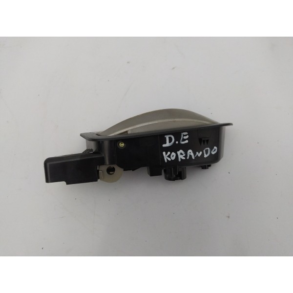 Maçaneta Interna Dianteira Esquerda Ssangyong Korando 2011