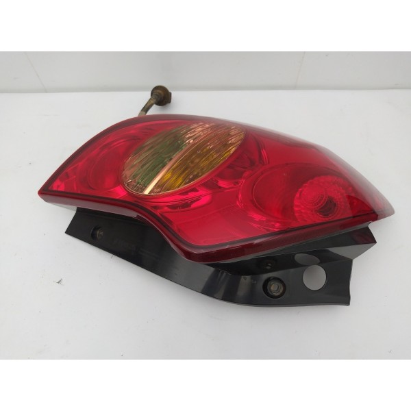 Lanterna Esquerda Ssangyong Korando 2011 2012