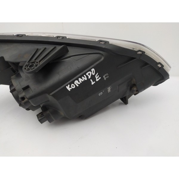 Farol Esquerdo Ssangyong Korando 2011 2012