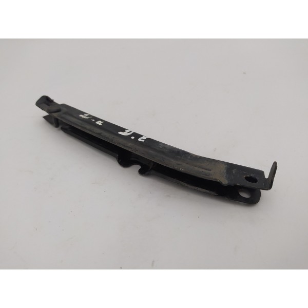 Suporte Guia Esquerdo Parachoque Dianteiro Ml 63 Amg 2010