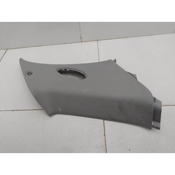 Acabamento Coluna Traseira Esquerda Sportage 2008 Detalhe