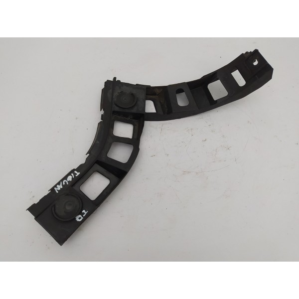 Guia Parachoque Traseiro Direito Volkswagen Tiguan 2011