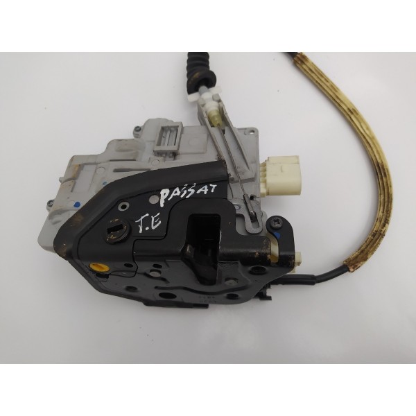Fechadura Porta Traseira Esquerda Vw Passat 2012 2013