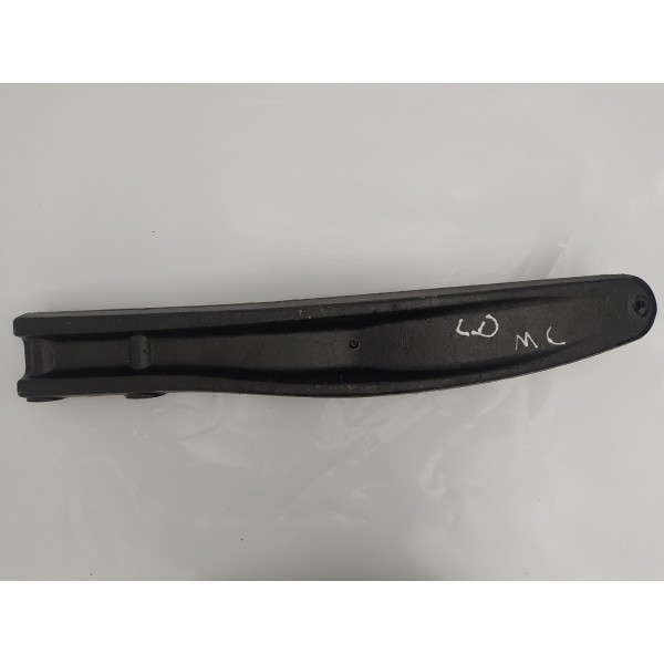 Suporte Direito Reboque Mercedes Benz Ml 63 Amg 2010